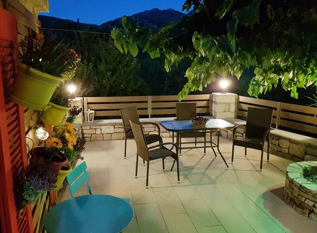 Вилла Irini΄S House Alonai Экстерьер фото